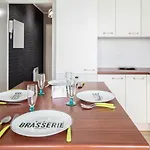 L Ecrin L4 3 Min Centre Balcon אנסי